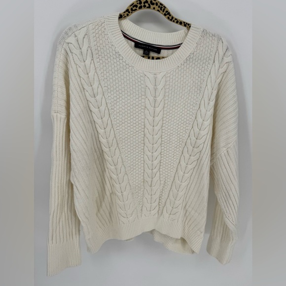 Tommy Hilfiger Women's Oversized White Cable Knit Sweater - Picture 3 of 12